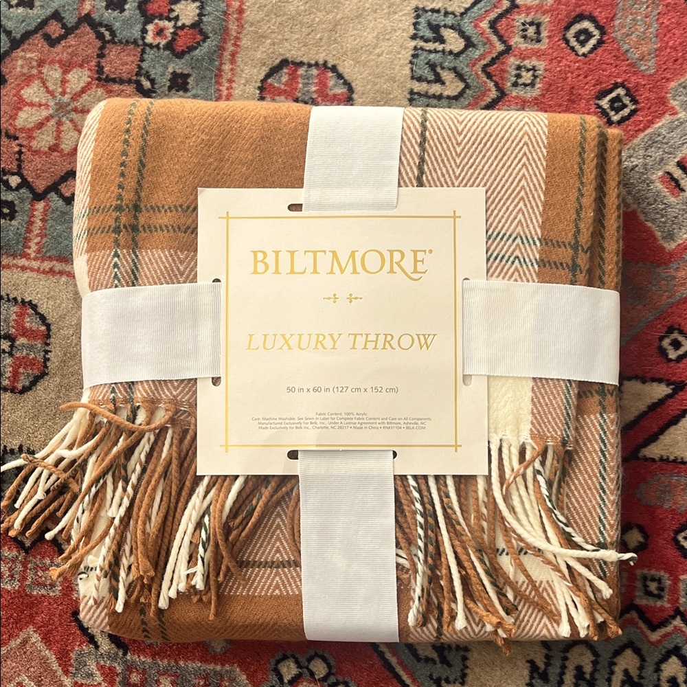Biltmore Luxury Throw. Acrylic throw 50” x 60”. New.